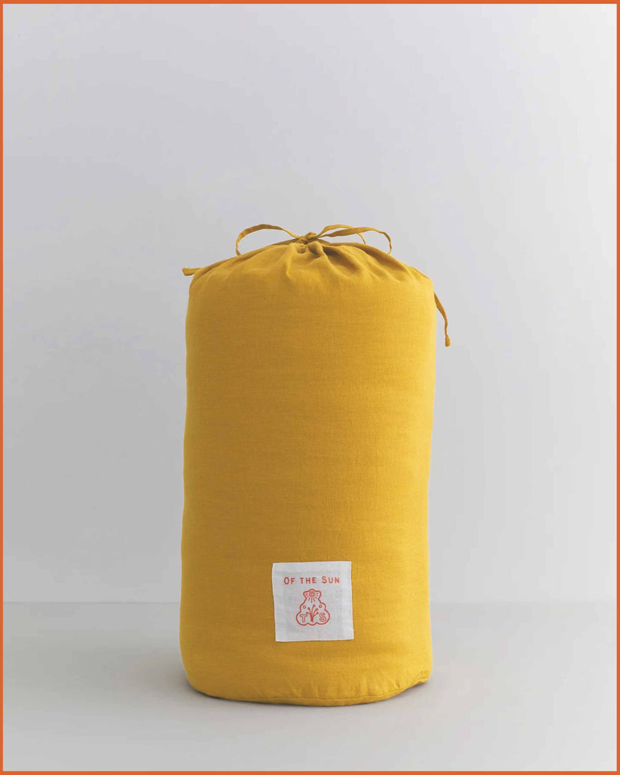 Linen sleeping bag in Lemon and Butter Yellow