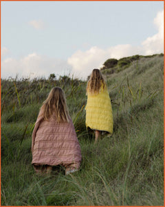 THE QUILTED SLEEPING BAG · LEMON & BUTTER YELLOW ·